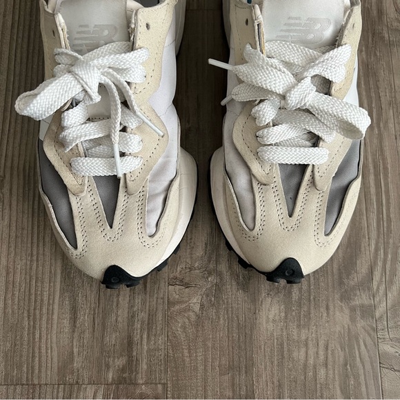 NEW BALANCE 327 Sneakers - Picture 11 of 16